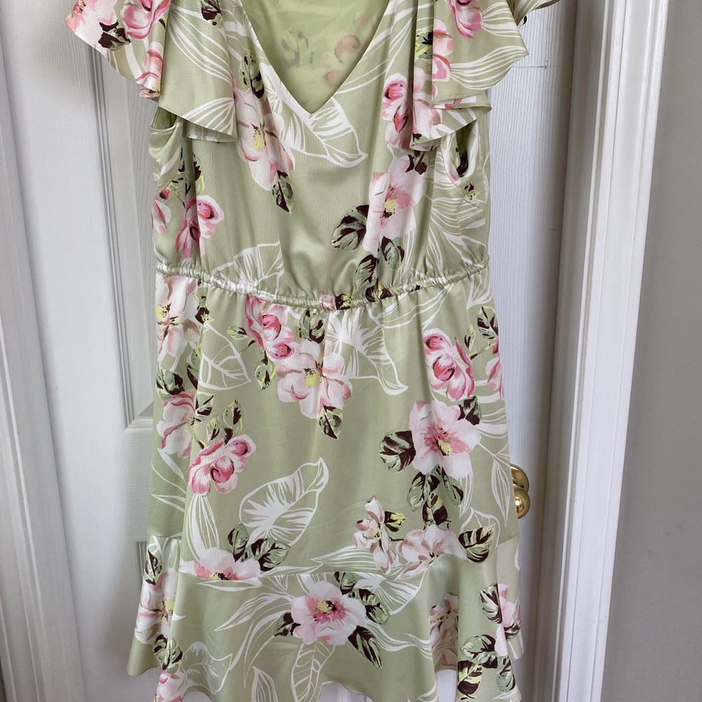 Floral flutter sleeve drawstring dress